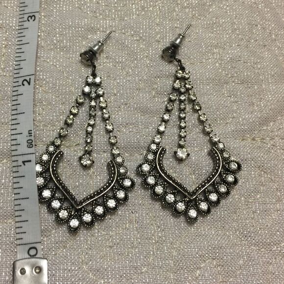 Cache earrings - Picture 5 of 7